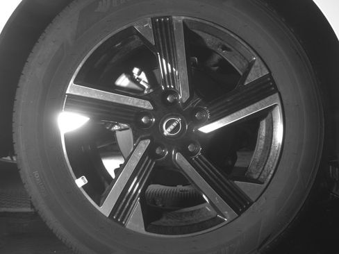Used 2025 Nissan Sentra SV FWD image 18