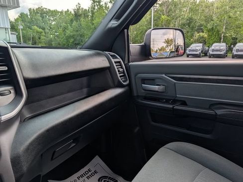 Used 2022 RAM 2500 Big Horn AWD/4WD image 31