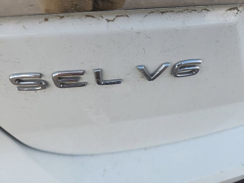 Used 2021 Volkswagen Atlas SEL Premium image 17