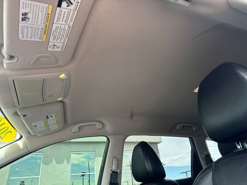 Used 2018 Nissan Rogue SL AWD/4WD image 21