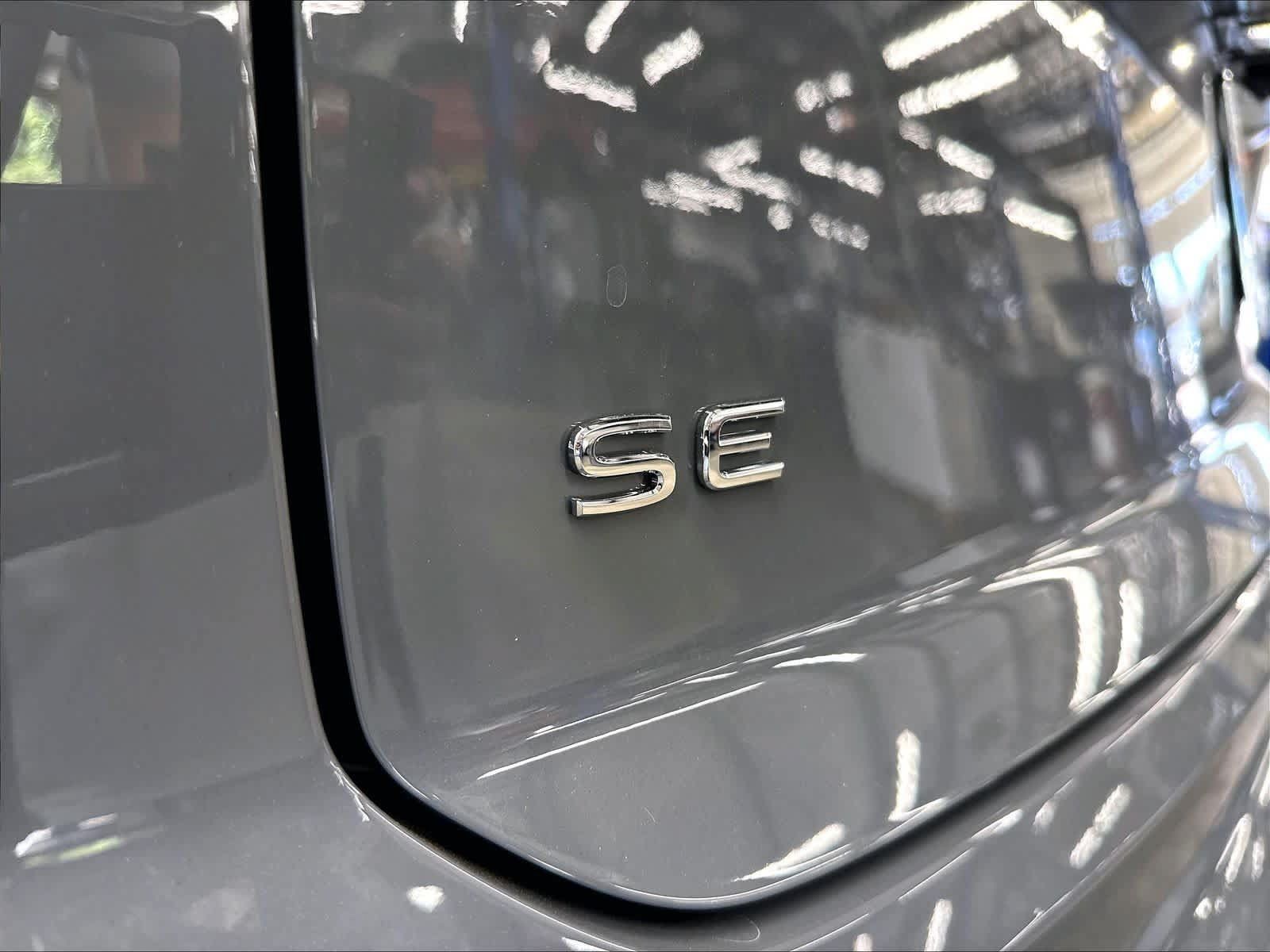 New 2026 Volkswagen Atlas Cross Sport SE AWD/4WD image 9