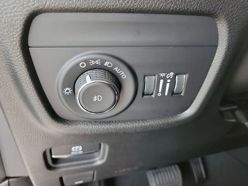 New 2025 Jeep Grand Cherokee L Limited image 22