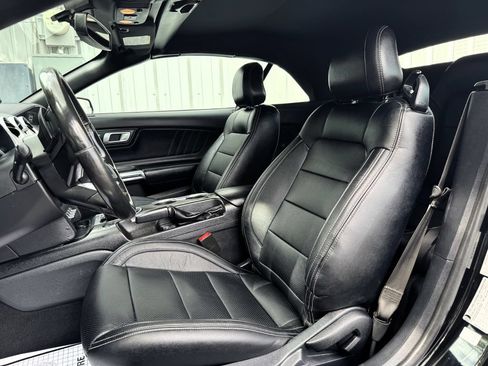 Used 2020 Ford Mustang Premium RWD image 10