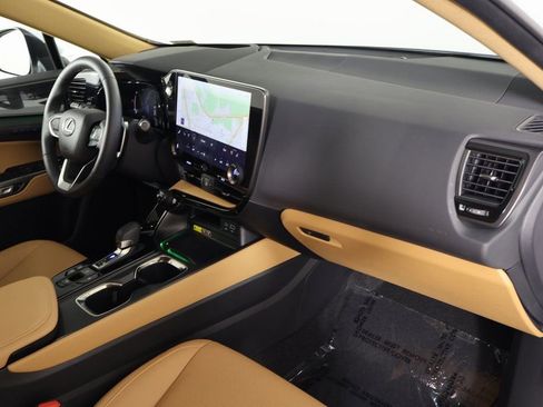 Used 2026 Lexus NX 350h AWD w/ Cold Area Package image 9