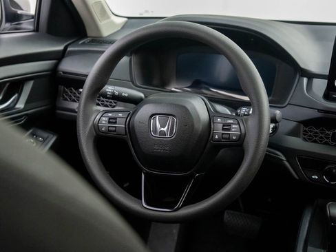 Used 2025 Honda Accord SE image 11