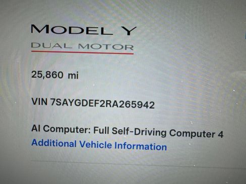 Used 2024 Tesla Model Y Performance AWD/4WD image 19