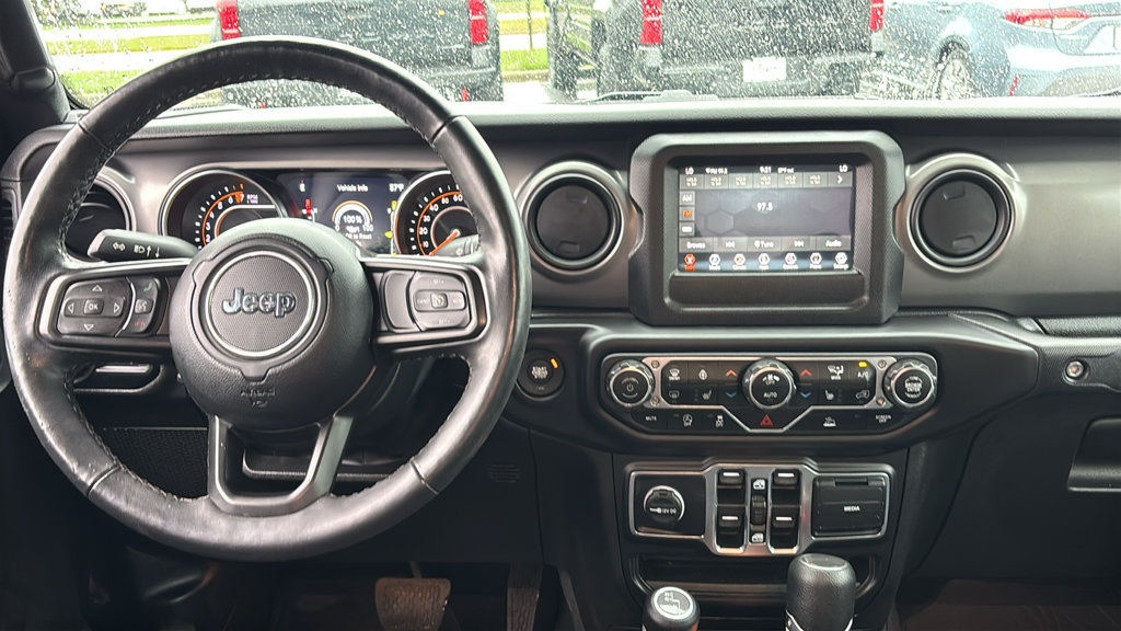 Used 2023 Jeep Gladiator Sport AWD/4WD image 10