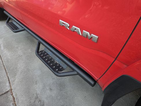 Used 2019 RAM 1500 Laramie image 14