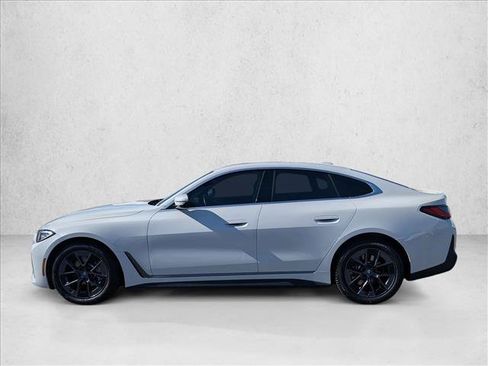 Used 2023 BMW i4 eDrive40 RWD image 7