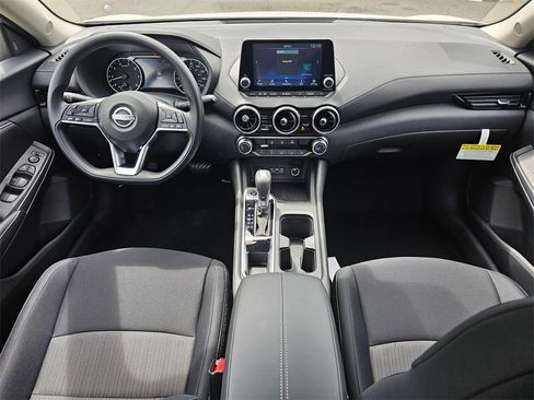 New 2025 Nissan Sentra SV w/ Trunk Package image 6