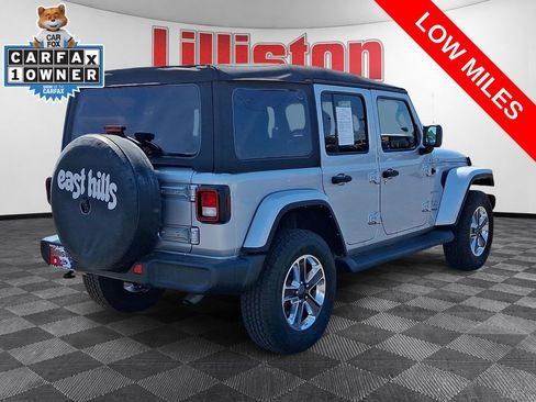 Used 2022 Jeep Wrangler Unlimited Sahara w/ Cold Weather Group AWD/4WD image 4