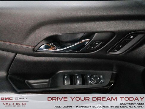 Used 2023 GMC Acadia AT4 w/ Preferred Package image 12