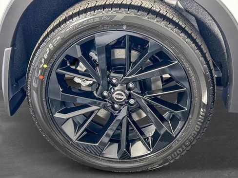 New 2026 Nissan Rogue Platinum AWD/4WD image 9