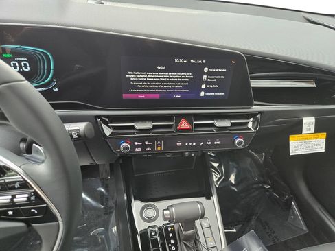 New 2026 Kia Niro EX FWD image 22