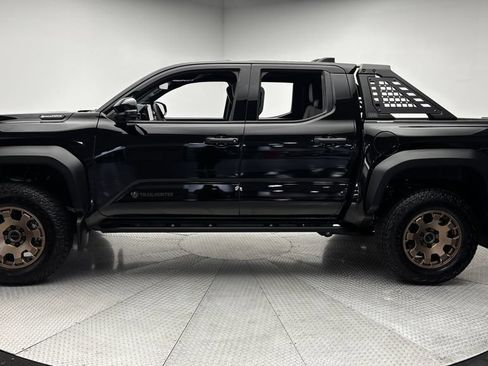 Used 2026 Toyota Tacoma 4x4 Double Cab Hybrid w/ Tow Tech Package image 5