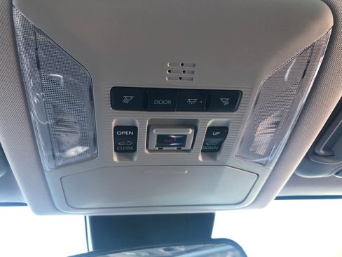 Certified 2022 Toyota RAV4 XLE Premium image 18