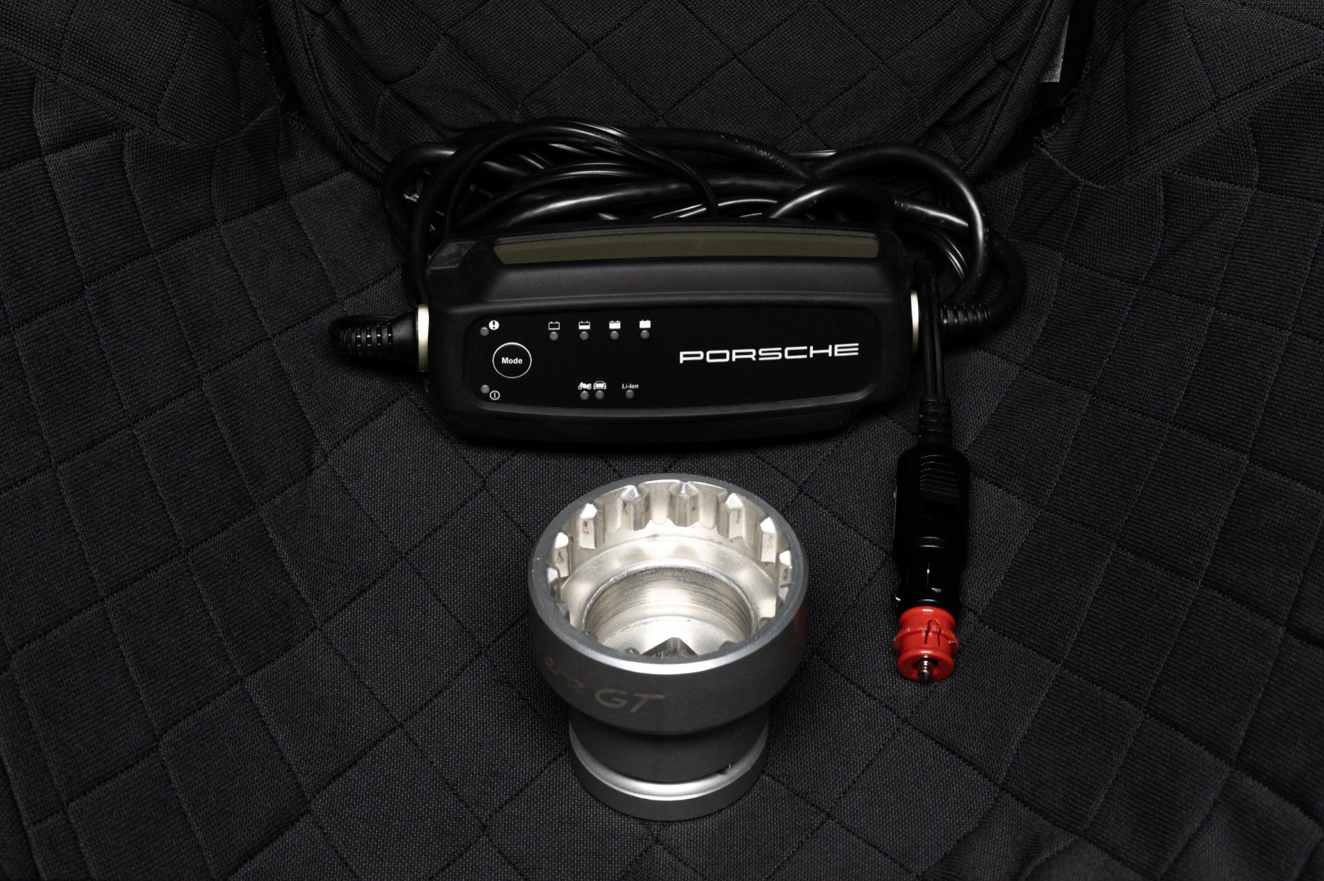 Used 2005 Porsche Carrera GT RWD image 79