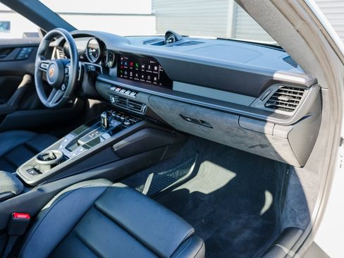 Certified 2024 Porsche 911 Carrera GTS image 27