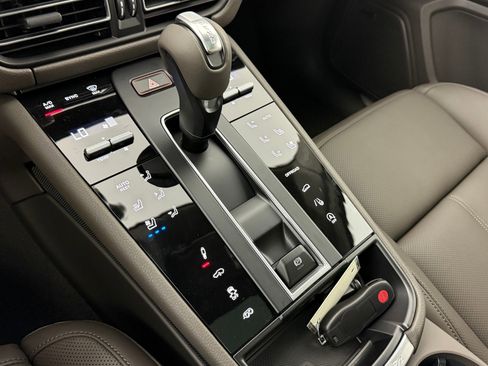 New 2026 Porsche Macan S AWD/4WD image 22