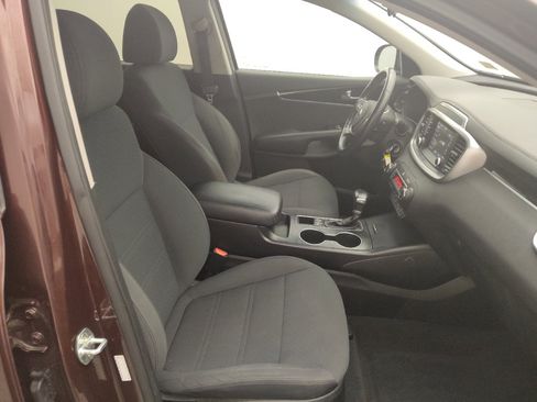 Used 2019 Kia Sorento S AWD/4WD image 21