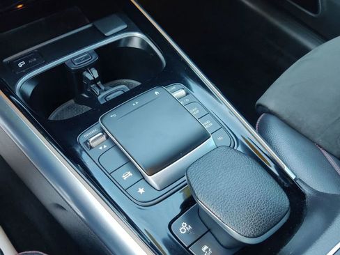 Used 2021 Mercedes-Benz GLA 35 AMG 4MATIC image 36