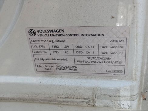 Used 2016 Volkswagen Golf SE w/ Lighting Package FWD image 39