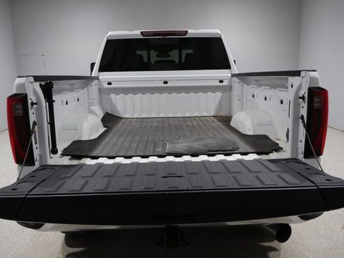Used 2024 GMC Sierra 2500 SLT w/ SLT Convenience Package AWD/4WD image 5