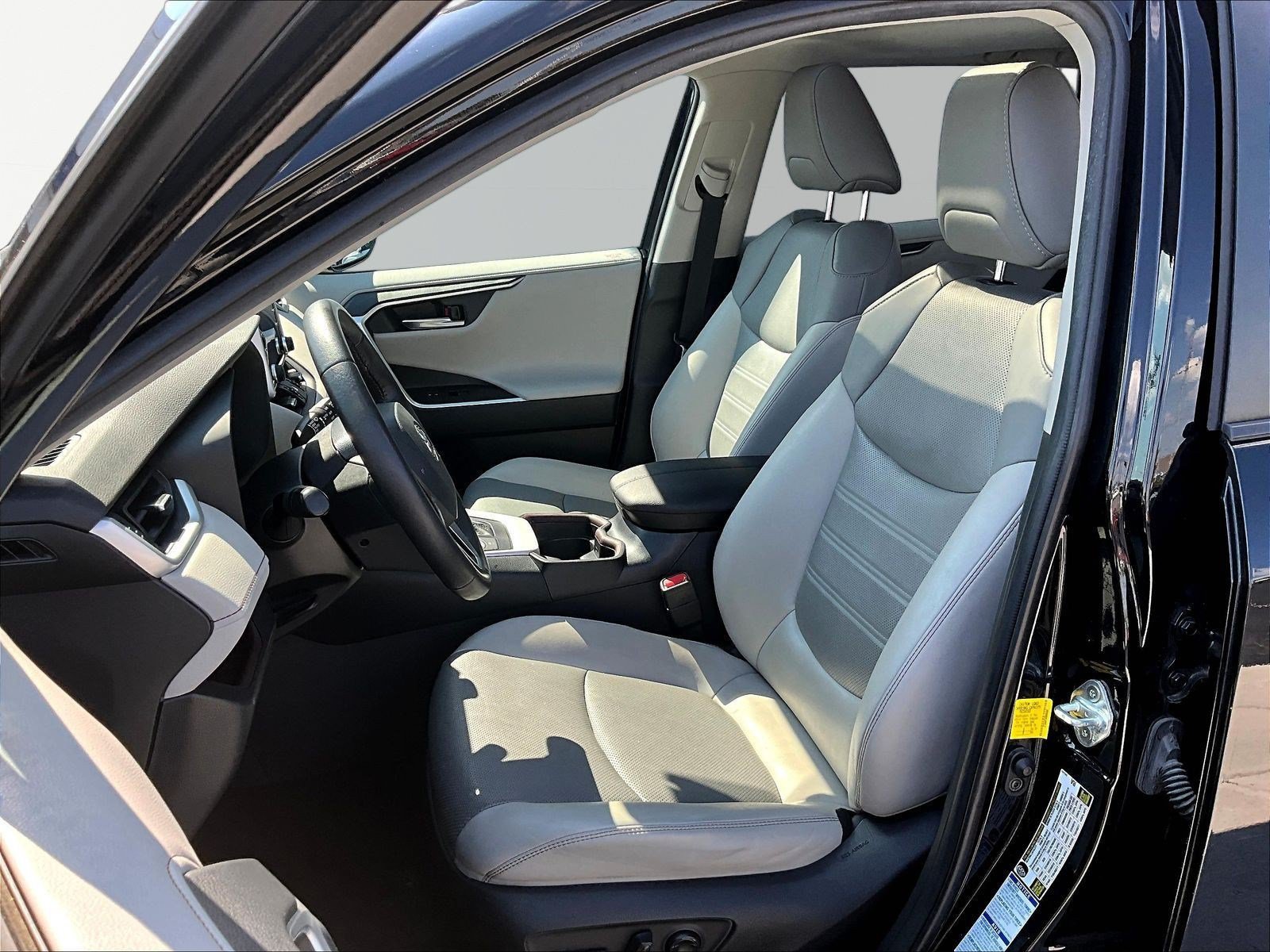 Used 2021 Toyota RAV4 Limited w/ Limited Grade Weather Package AWD/4WD image 21