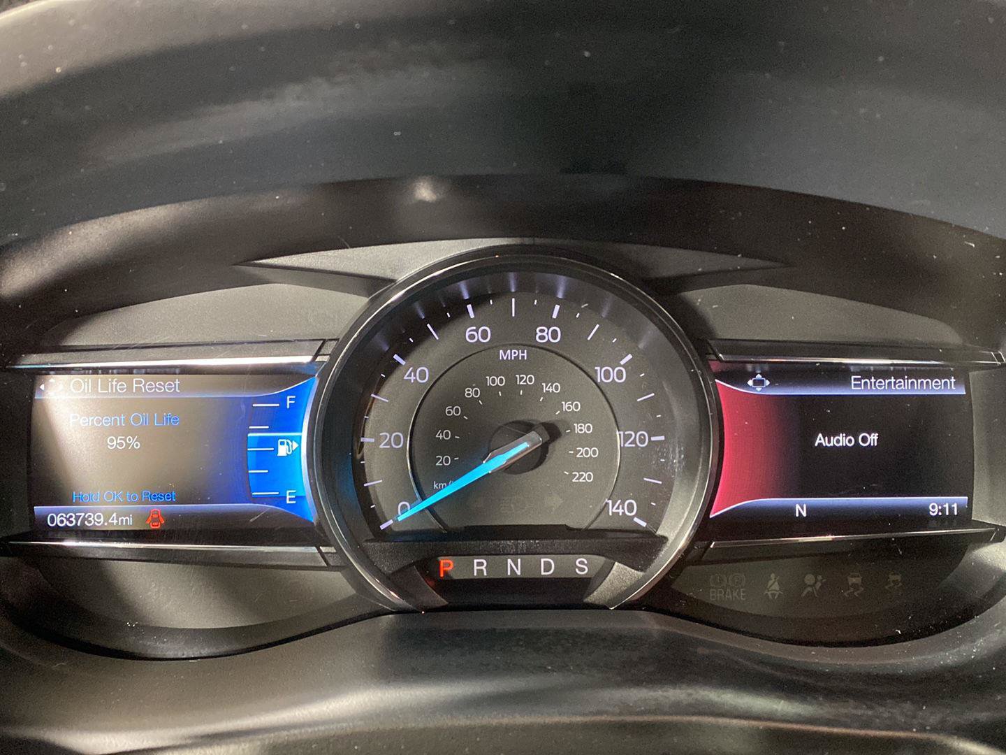 Used 2018 Ford Explorer XLT w/ Equipment Group 202A AWD/4WD image 2