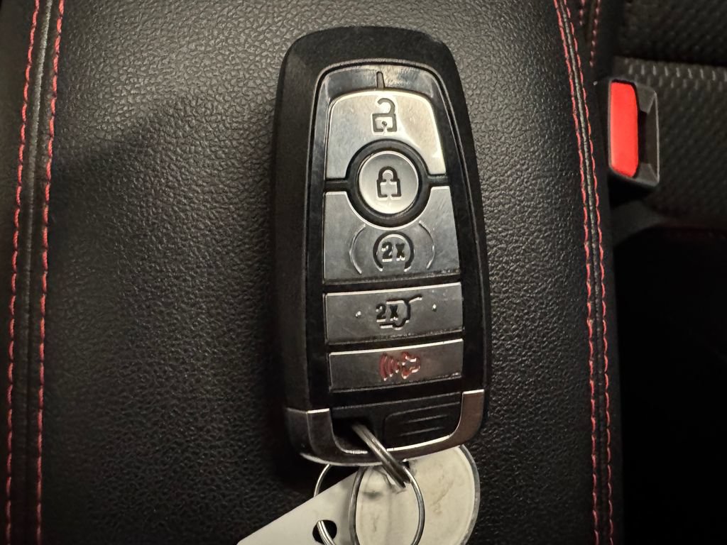 Used 2023 Ford Escape ST-Line w/ Tech Pack #1 AWD/4WD image 18