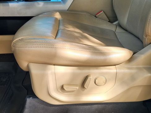 Used 2020 Ford F150 Lariat image 25