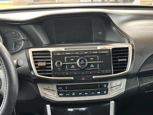 Used 2014 Honda Accord Sport image 10