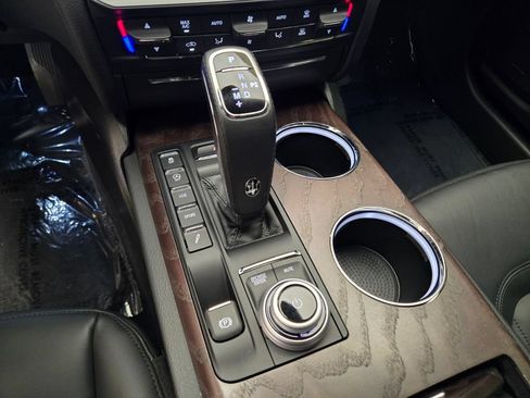 Used 2023 Maserati Quattroporte GT RWD image 41