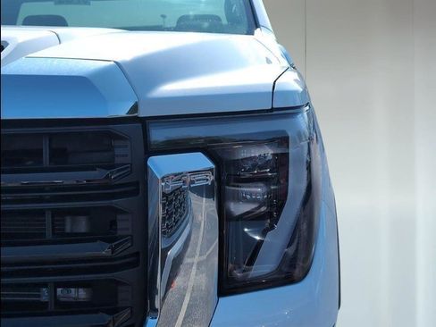 Used 2024 GMC Sierra 3500 Pro image 26