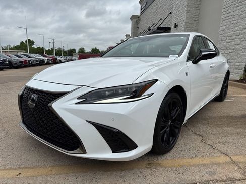 Used 2025 Lexus ES 350 F Sport image 3