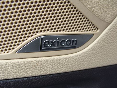 Used 2017 Genesis G80 3.8 w/ Option Group 03 image 27