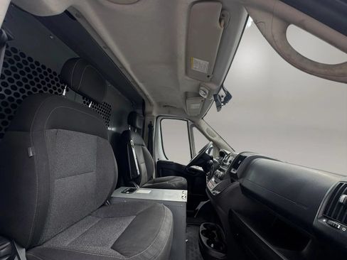 Used 2018 RAM ProMaster 2500 FWD image 12