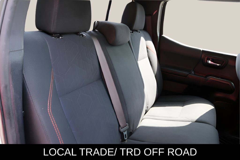 Used 2020 Toyota Tacoma TRD Off-Road AWD/4WD image 15