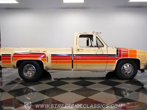 Used 1988 Chevrolet Silverado 3500 2WD Regular Cab image 14