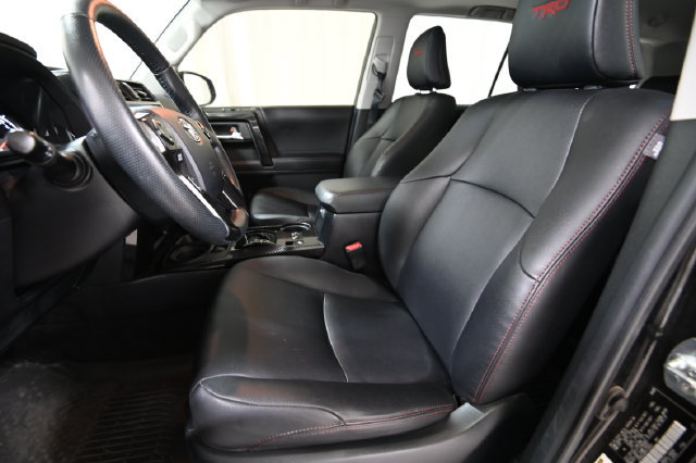 Used 2023 Toyota 4Runner TRD Off-Road Premium w/ Moonroof Package AWD/4WD image 8