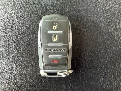 Used 2020 RAM 1500 Big Horn AWD/4WD image 28