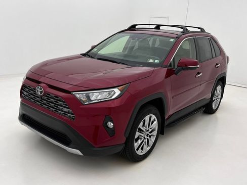 Used 2021 Toyota RAV4 Limited AWD/4WD image 4