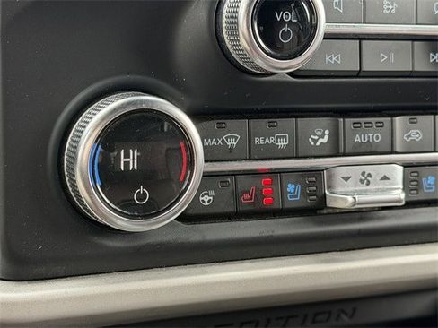 Used 2024 Ford Expedition Max Limited image 23
