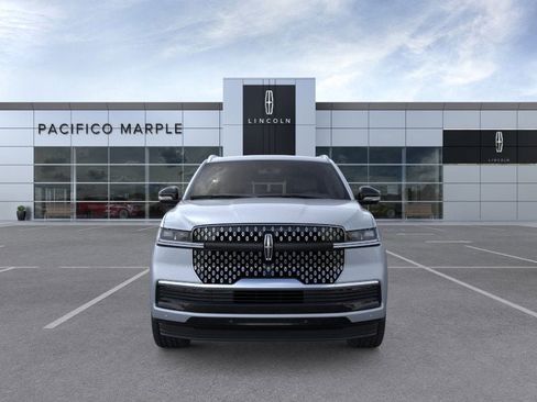 New 2026 Lincoln Navigator L Reserve image 6