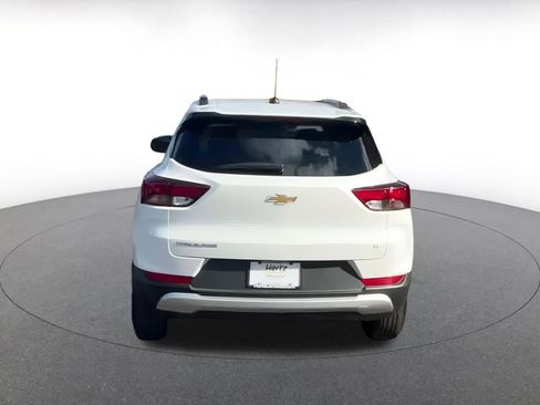 Used 2025 Chevrolet TrailBlazer LT image 12