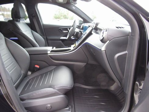 New 2026 Mercedes-Benz GLC 300 4MATIC image 18