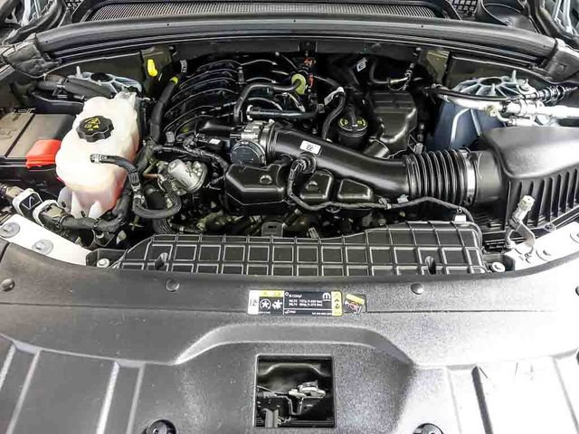Used 2023 Jeep Grand Cherokee L Altitude AWD/4WD image 35