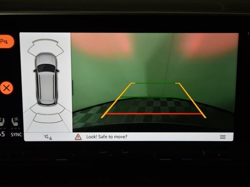 New 2025 Volkswagen Atlas Peak Edition SE image 17