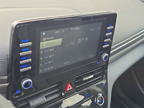 Used 2020 Hyundai Ioniq Blue image 28