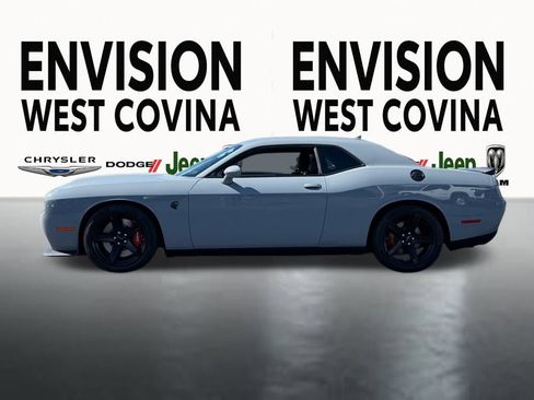 Used 2022 Dodge Challenger SRT Hellcat Redeye image 4
